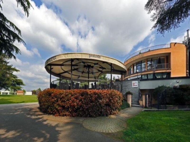 Hotel Pineta Busto Arsizio Extérieur photo