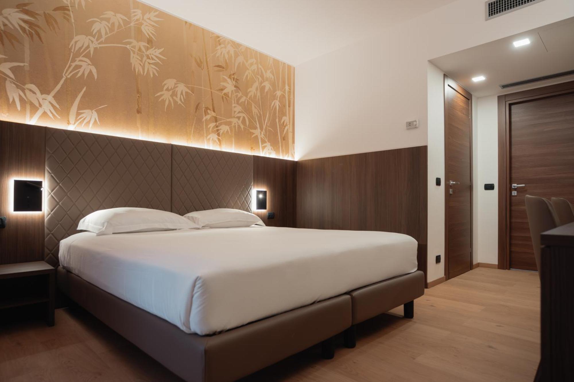 Hotel Pineta Busto Arsizio Extérieur photo